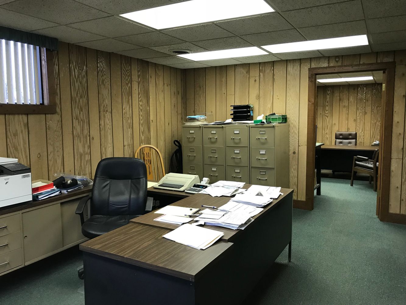 864 Whiting Ave, Galesburg, IL 61401